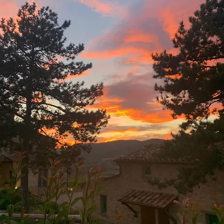Nyaraló Peaceful Umbria Views & Heated Infinity Pool *