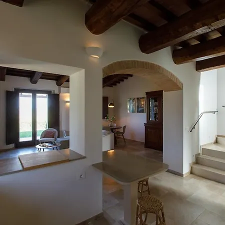 Peaceful Umbria Views & Heated Infinity Pool Ferienhaus
