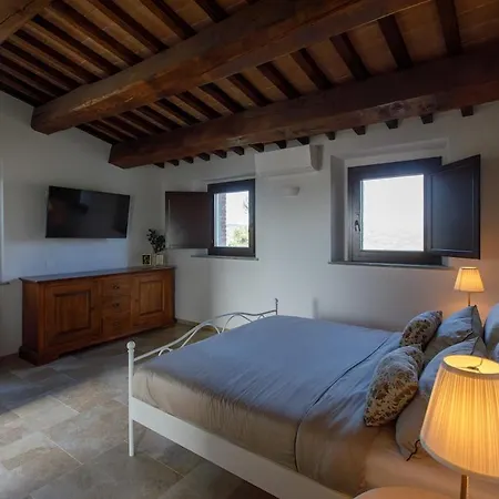 Peaceful Umbria Views & Heated Infinity Pool Umbertide